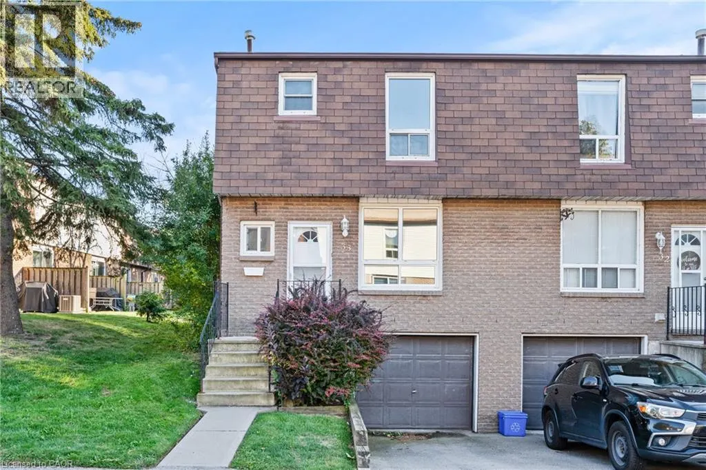1301 UPPER GAGE Avenue Unit# 33, #33