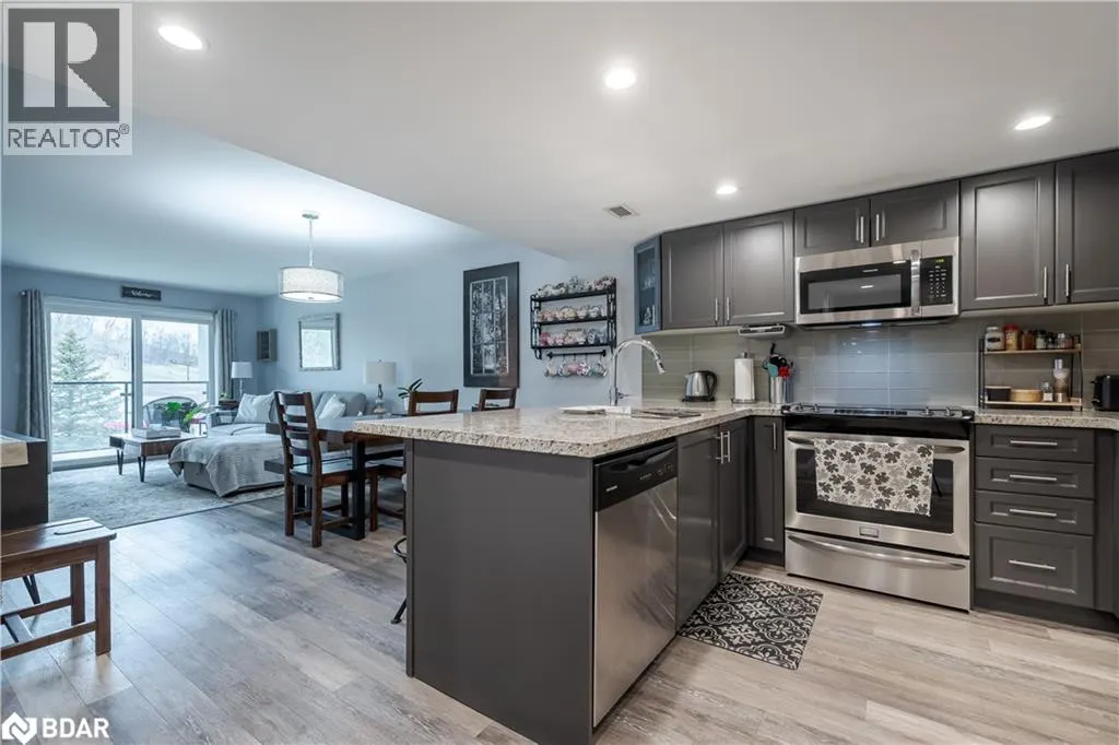 80 HORSESHOE VALLEY Boulevard Unit# 302, #302