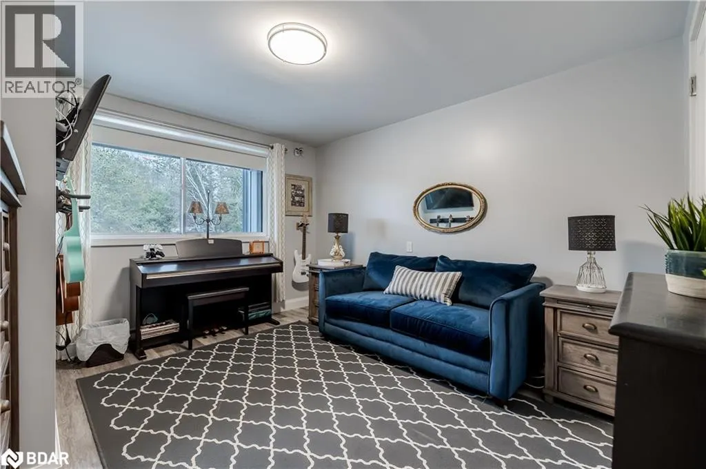 80 HORSESHOE VALLEY Boulevard Unit# 302, #302