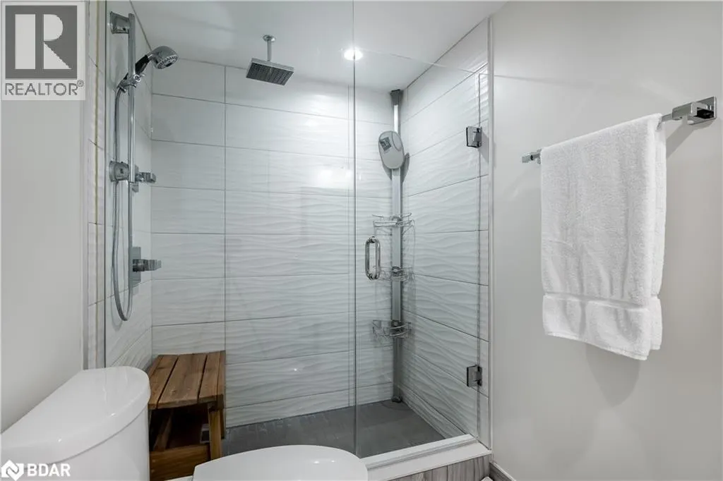 80 HORSESHOE VALLEY Boulevard Unit# 302, #302