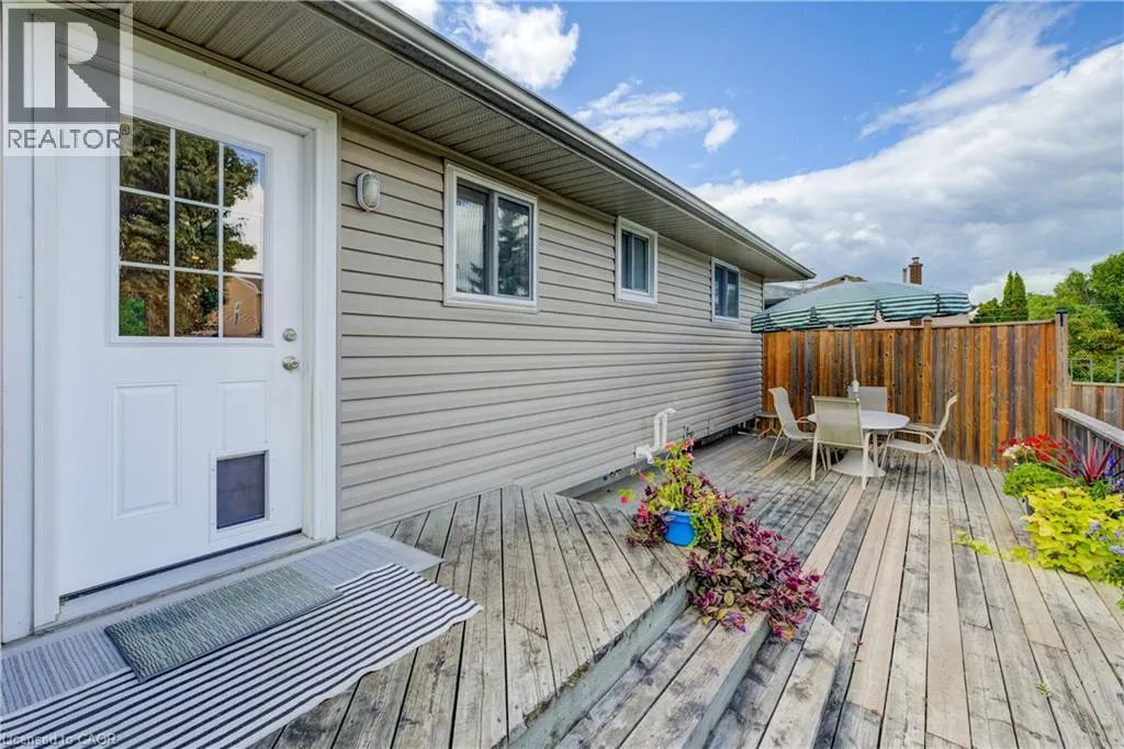 18 SUGAR MAPLE Street