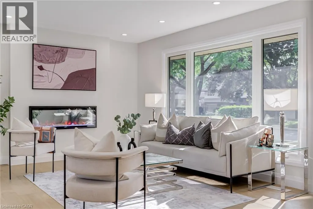 13 SKYLAND Drive