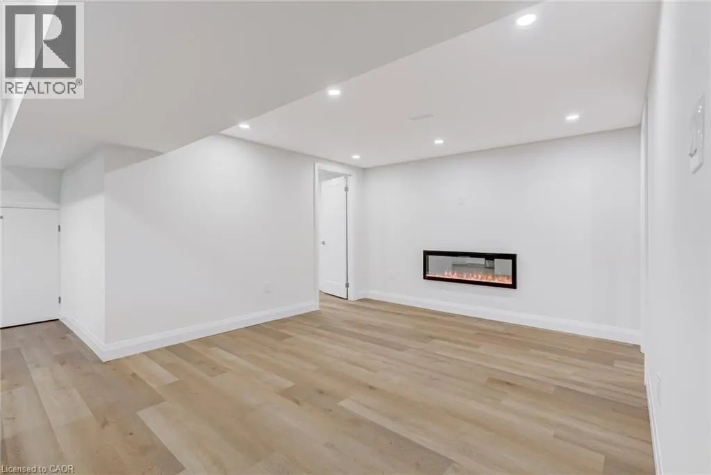 13 SKYLAND Drive