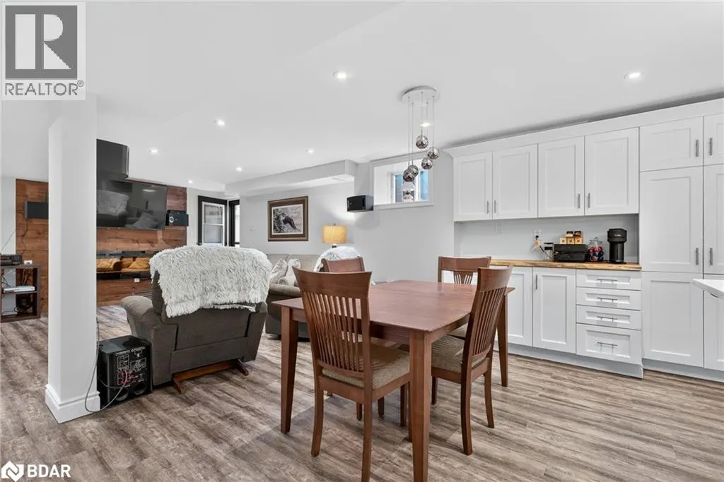 6 SUNDEW Drive