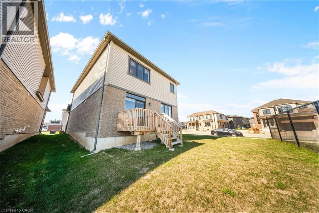 1 BEE Crescent
