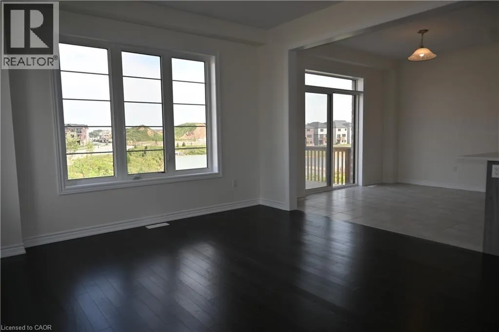 1 BEE Crescent