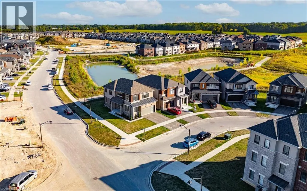 1 BEE Crescent