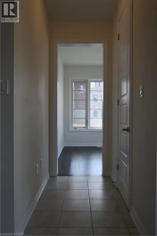 1 BEE Crescent