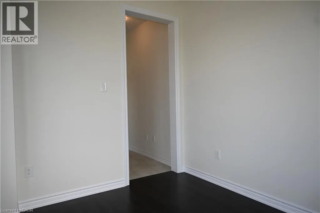 1 BEE Crescent