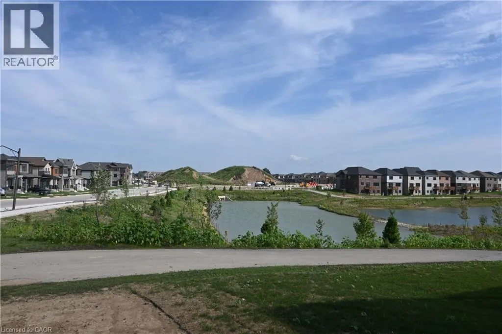 1 BEE Crescent