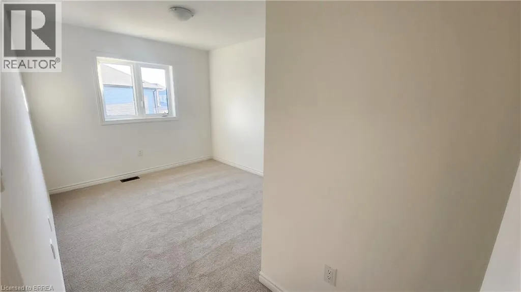 62 MACKLIN Street