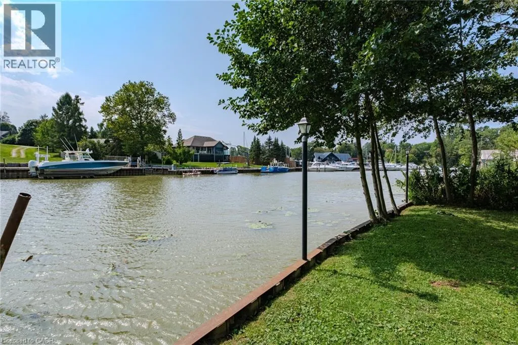 38 SUNNINGHILL DR