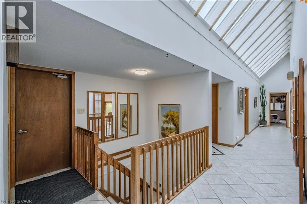 38 SUNNINGHILL DR