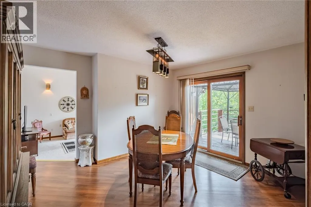 38 SUNNINGHILL DR