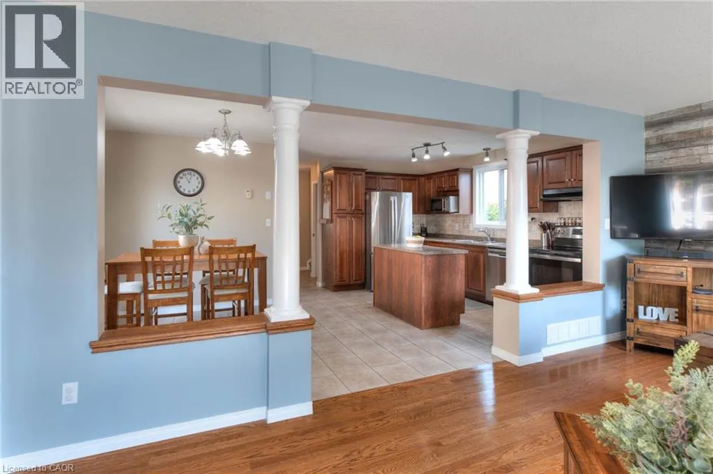 189 PORCHLIGHT Drive
