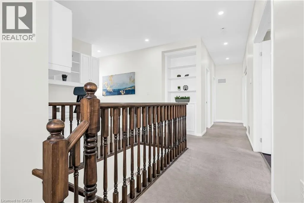 7 JENNER Court