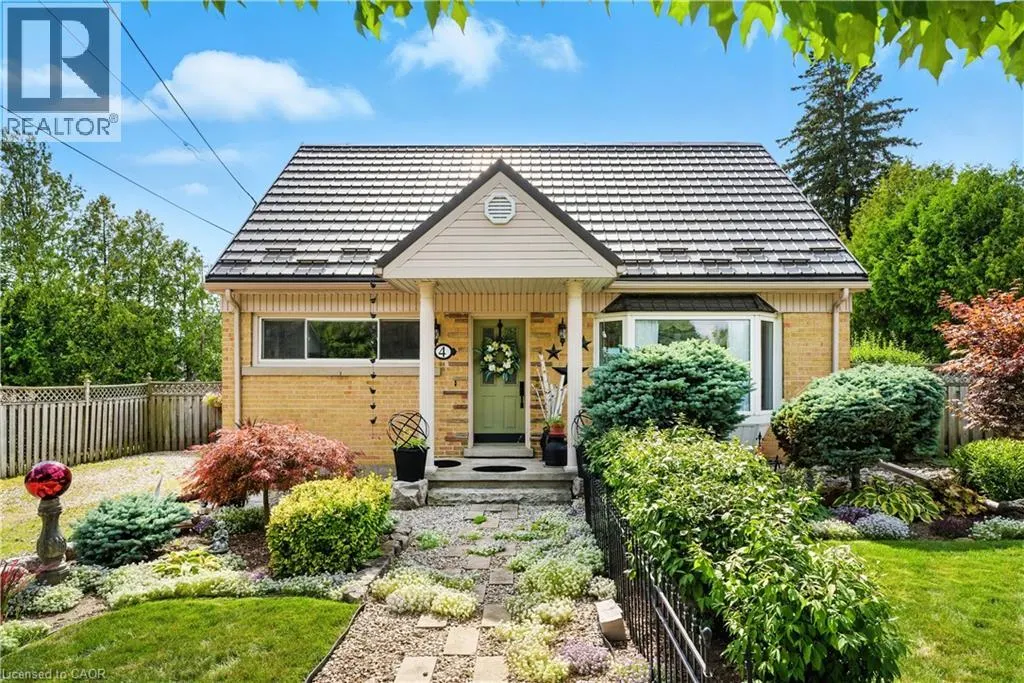 4 WESTERN Avenue
