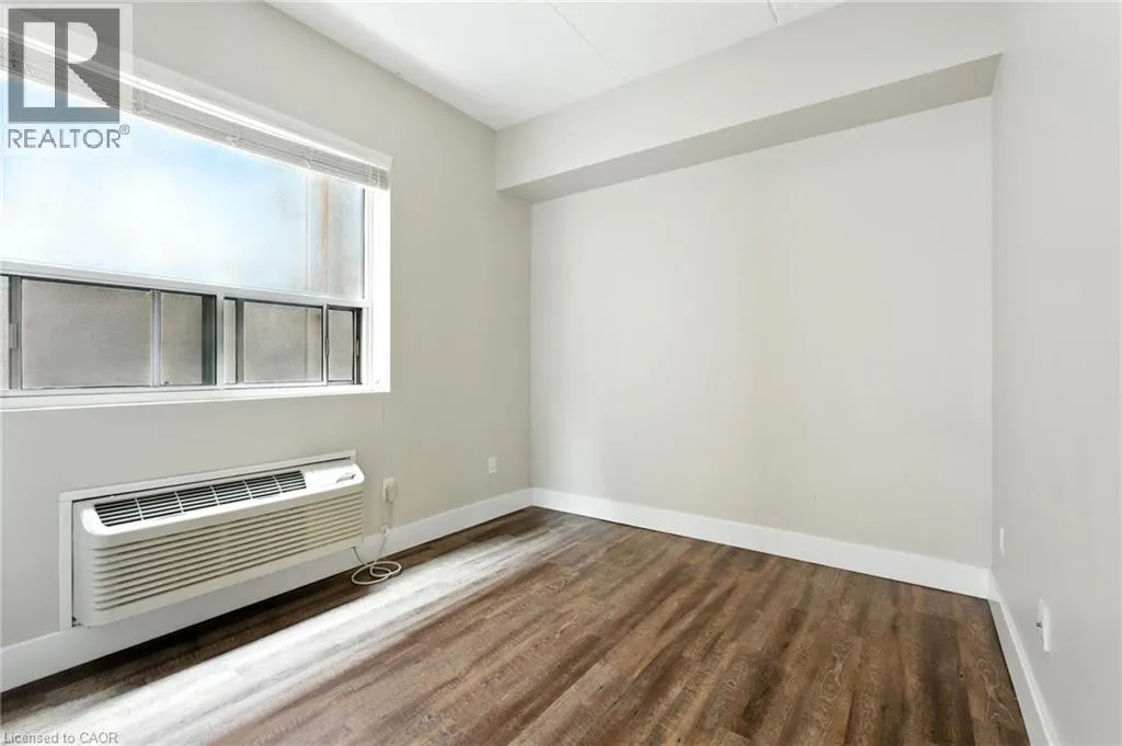 149 MAIN Street W Unit# 201, #201
