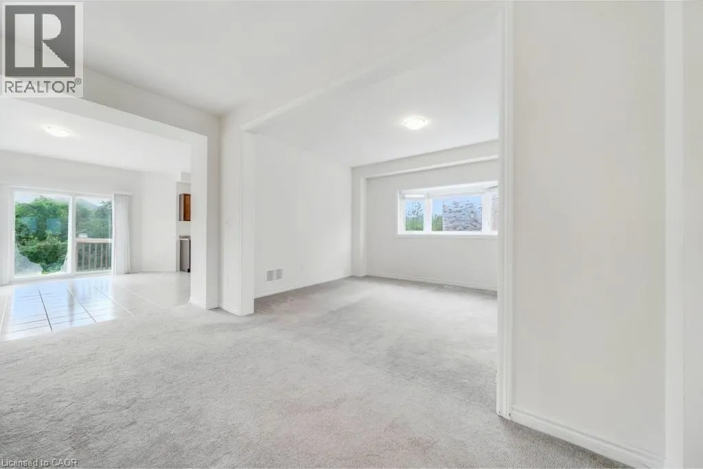 9 TODD Crescent