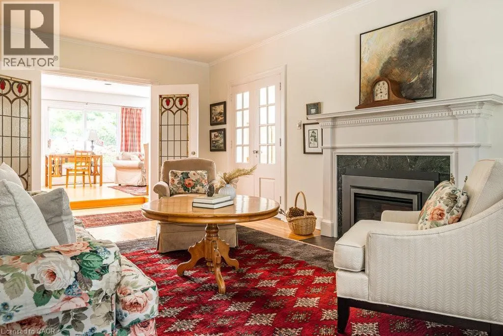 38 JERSEYVILLE Road W