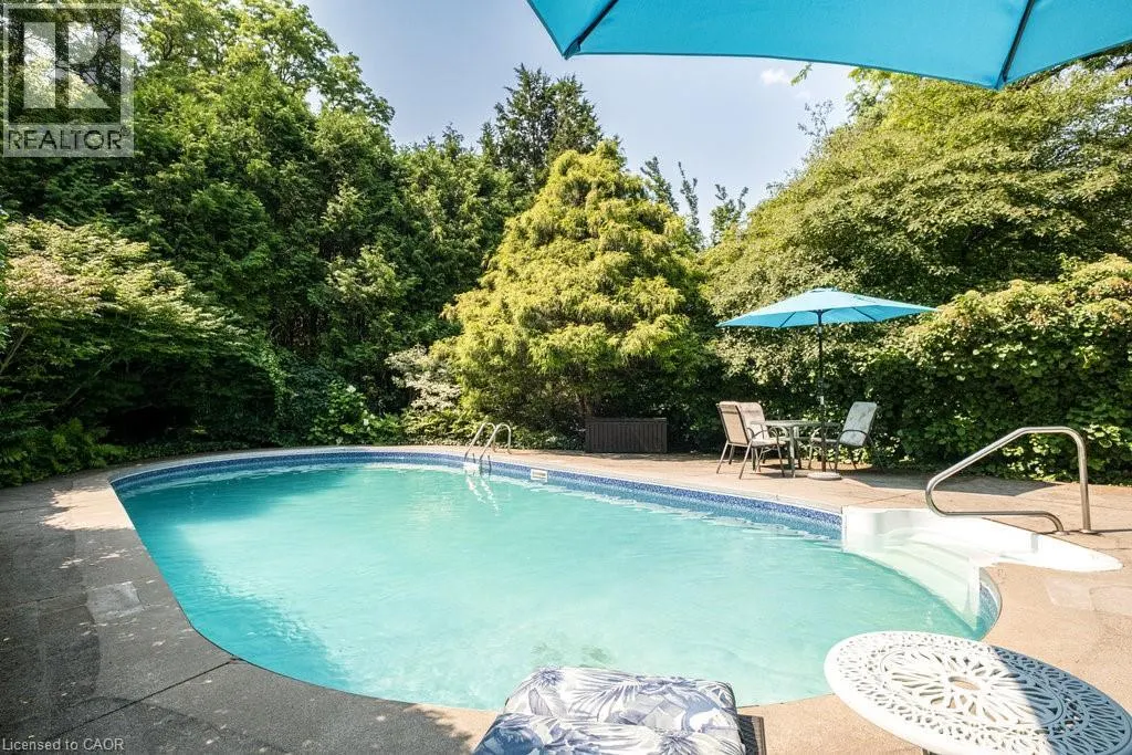 38 JERSEYVILLE Road W