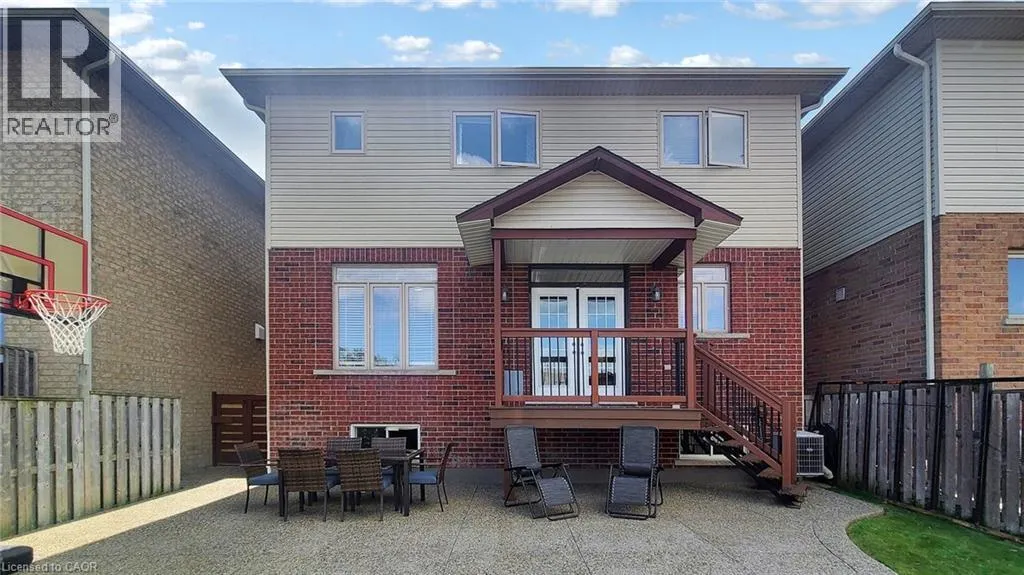 50 BANKFIELD Crescent