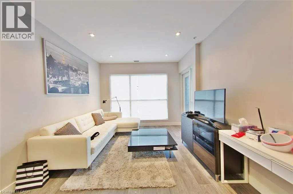 1 VICTORIA Street S Unit# 906, #906
