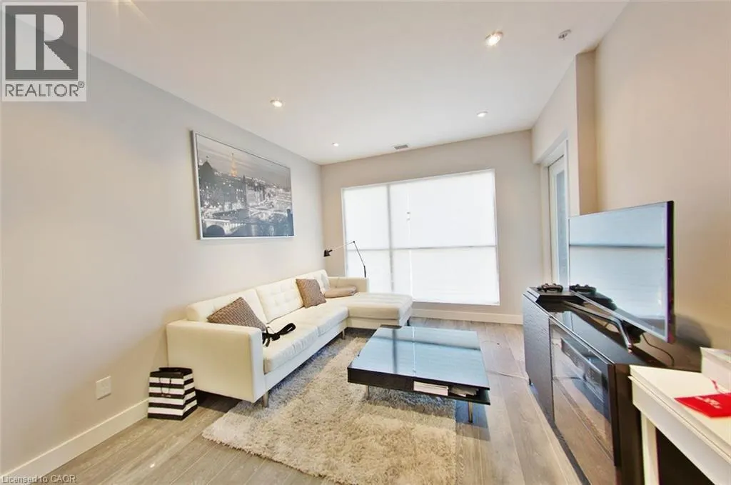 1 VICTORIA Street S Unit# 906, #906