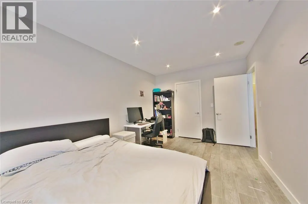 1 VICTORIA Street S Unit# 906, #906