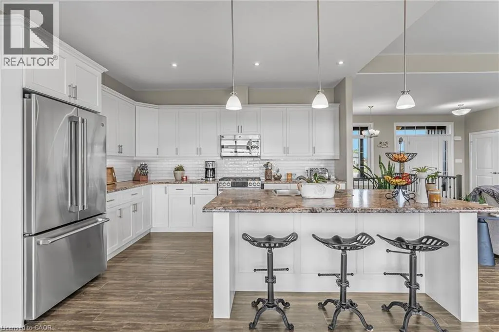 3 SILVERTHORNE Court
