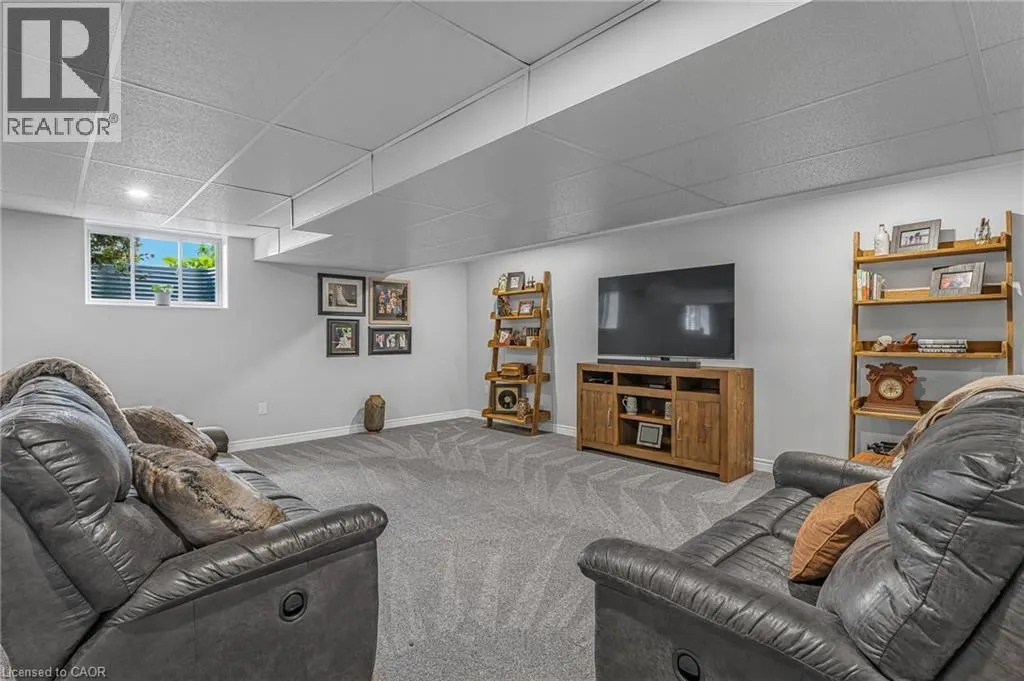 3 SILVERTHORNE Court