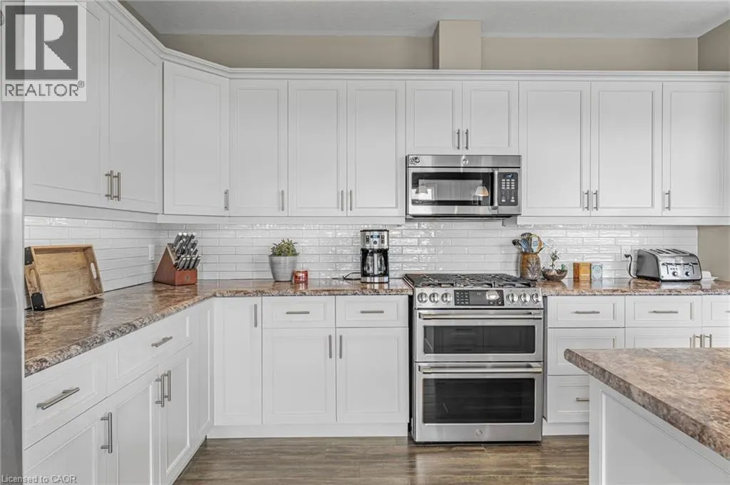 3 SILVERTHORNE Court