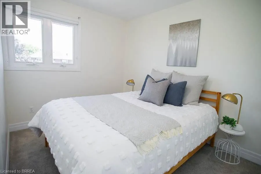89 DANTE Crescent