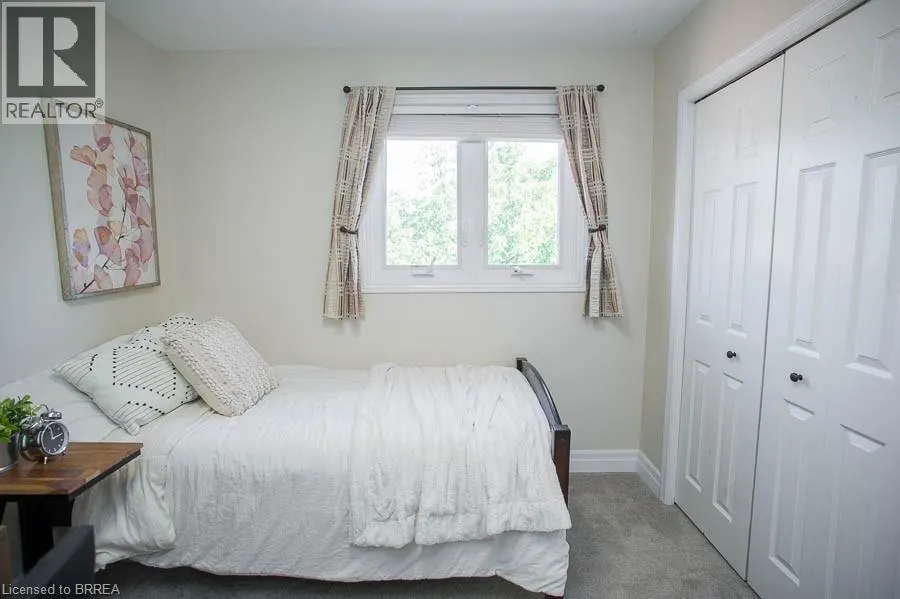 89 DANTE Crescent
