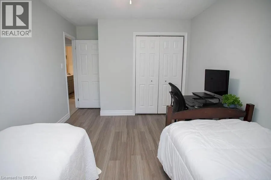 89 DANTE Crescent