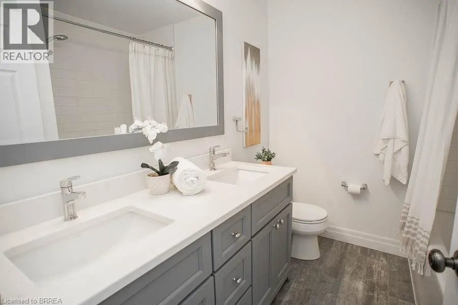 89 DANTE Crescent