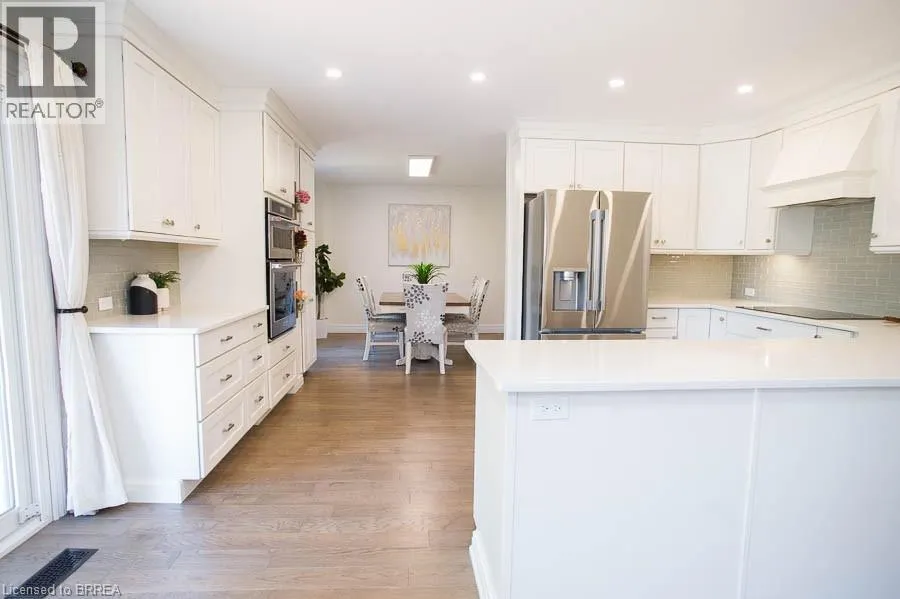 89 DANTE Crescent