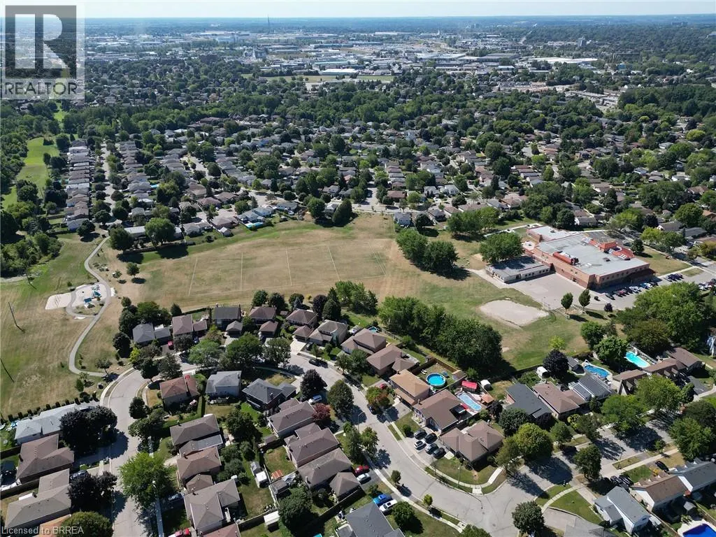 89 DANTE Crescent