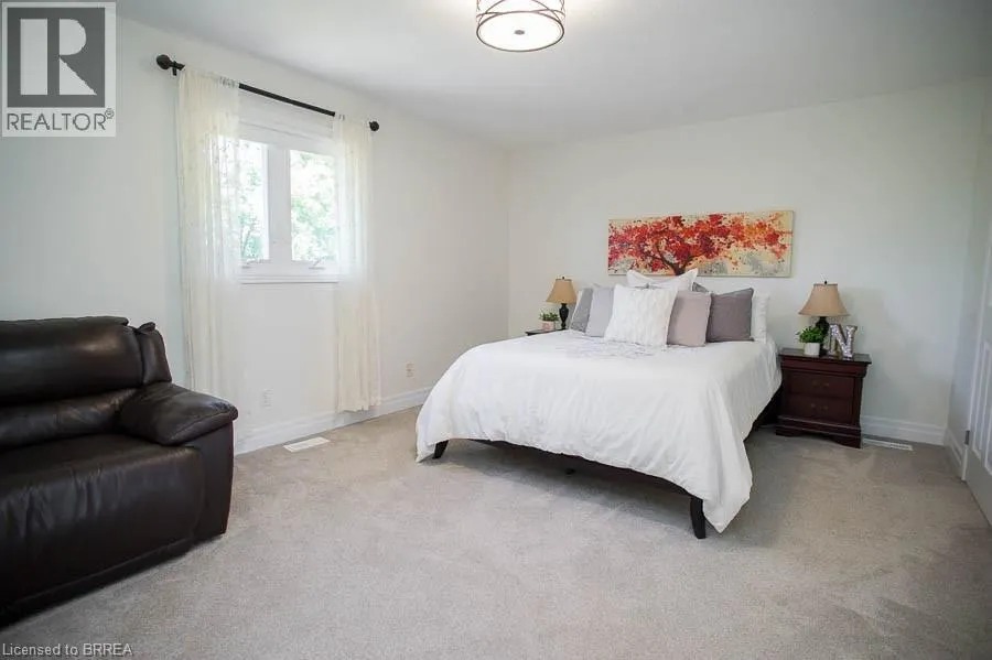 89 DANTE Crescent