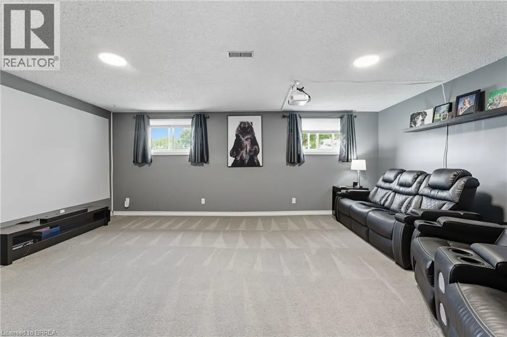50 VISCOUNT Road