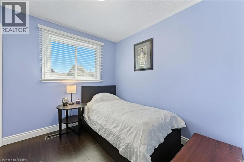 50 VISCOUNT Road