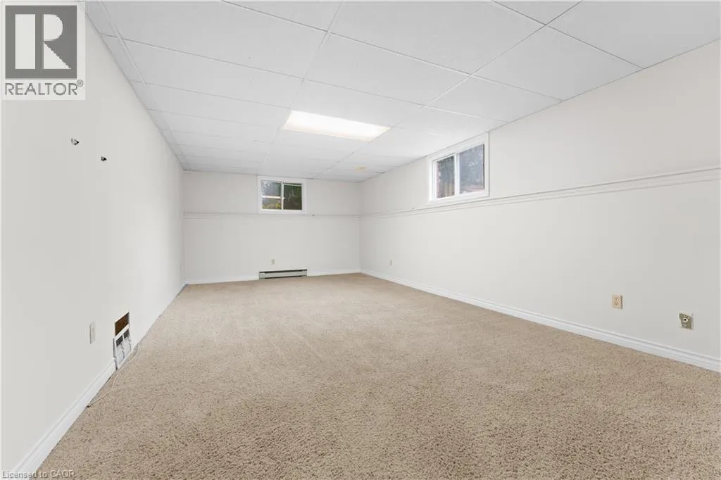 121 TOLLGATE Road
