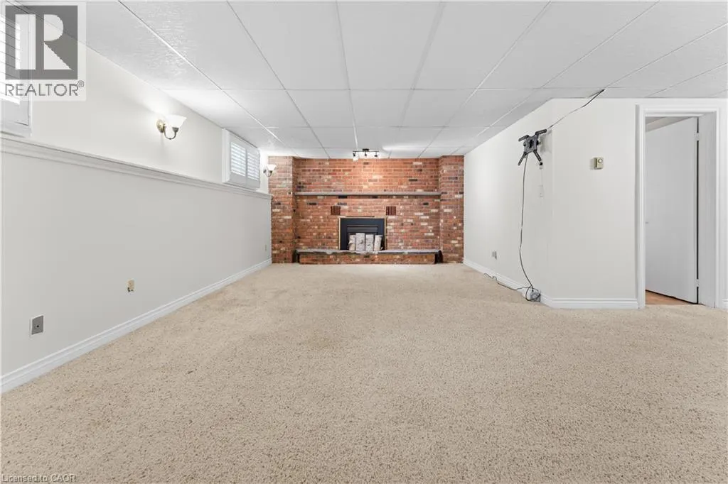 121 TOLLGATE Road