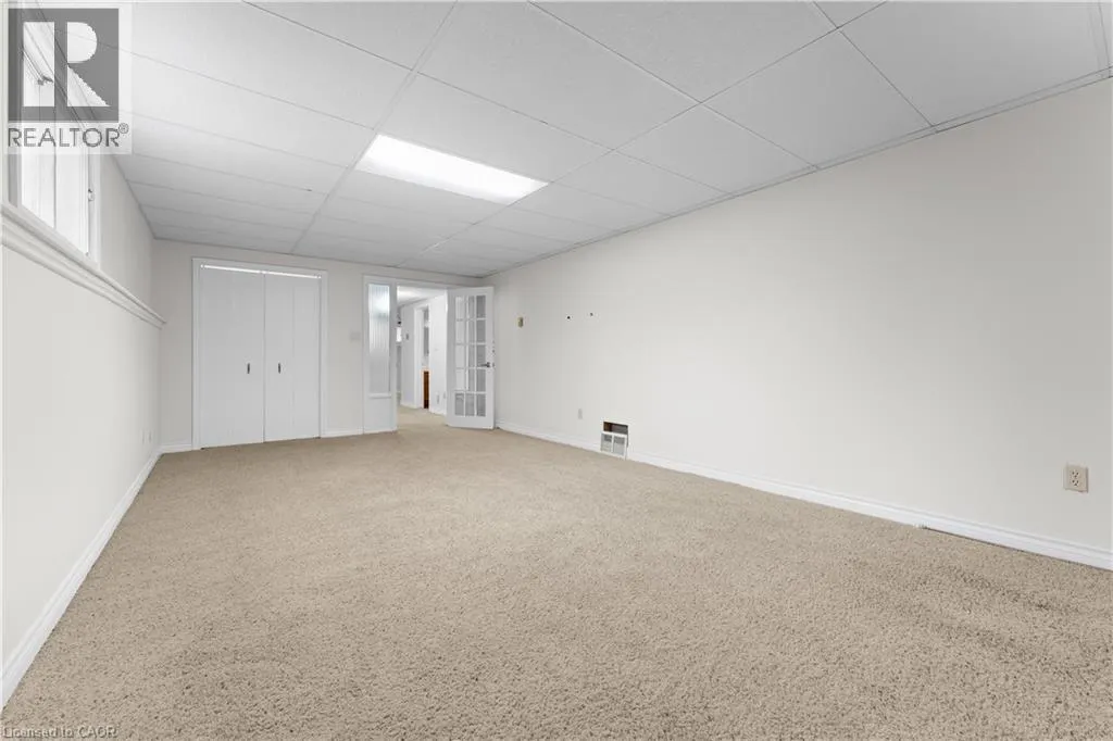 121 TOLLGATE Road