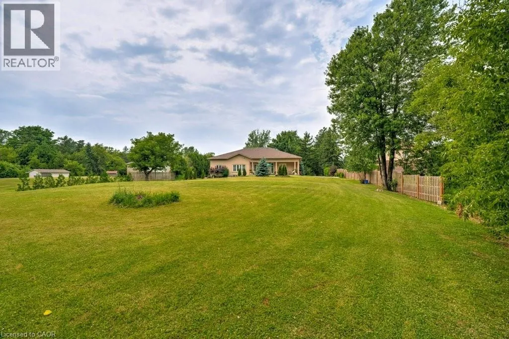 2462 2 Side Road