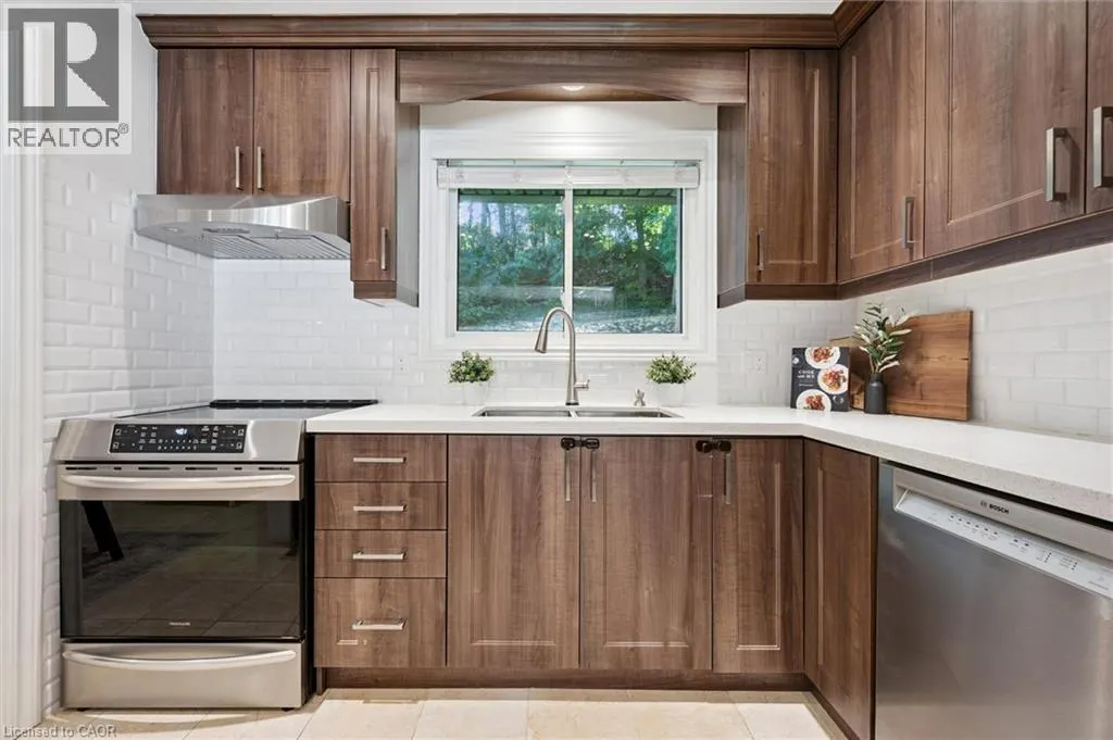 89 MAYFIELD Avenue