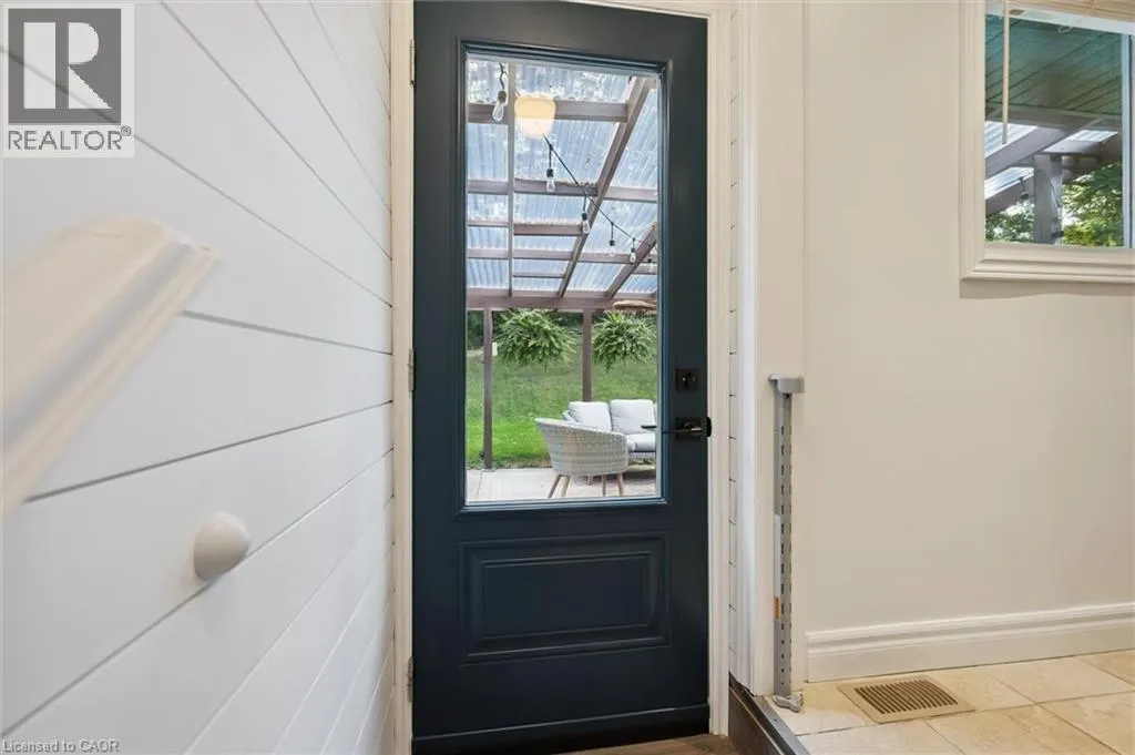89 MAYFIELD Avenue