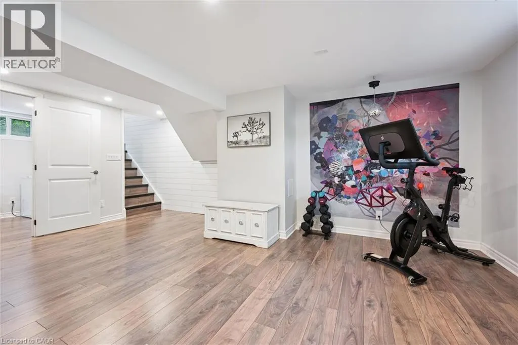 89 MAYFIELD Avenue