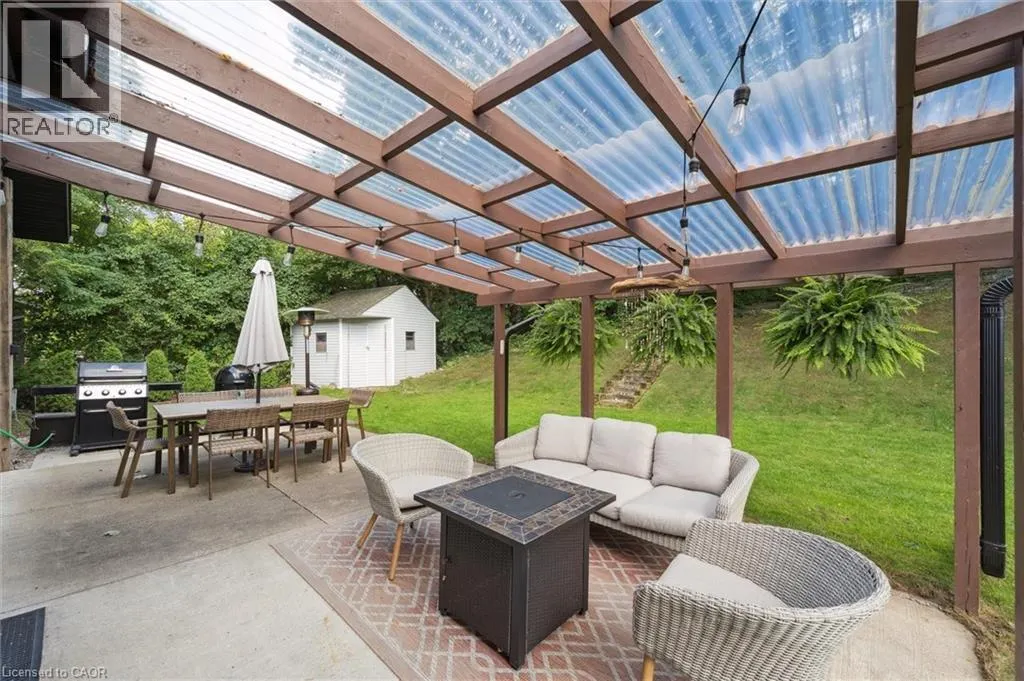 89 MAYFIELD Avenue