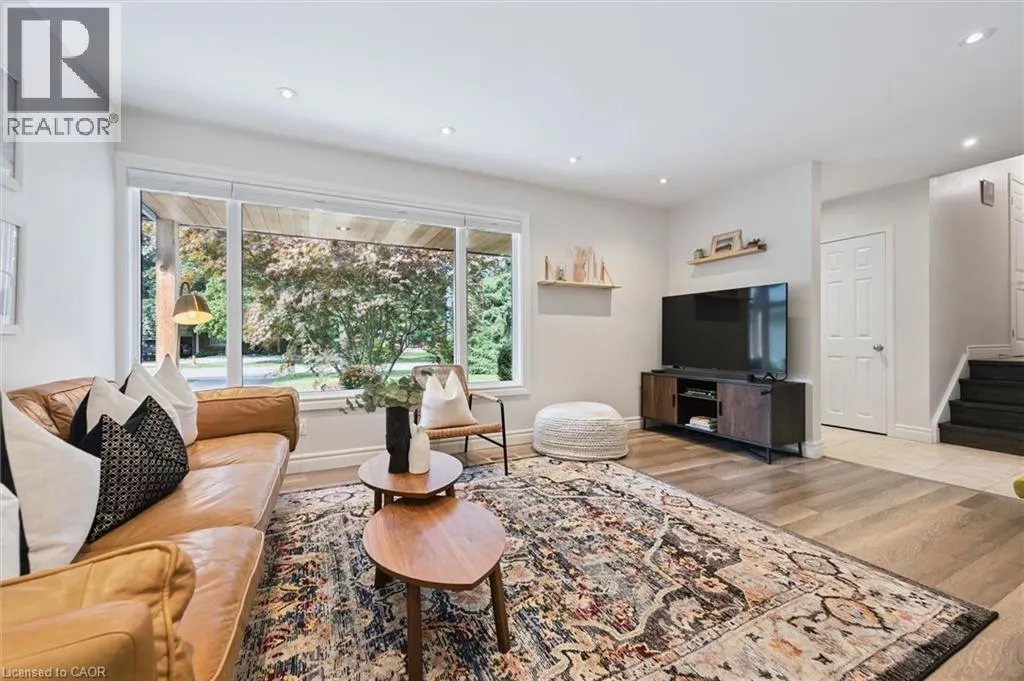 89 MAYFIELD Avenue